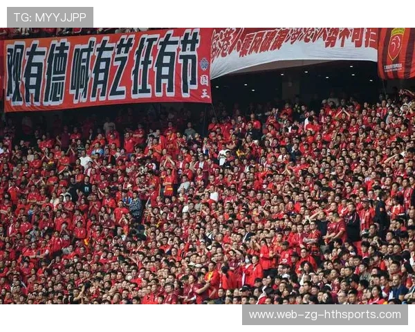 六万球迷盼对攻却遇保守，上海海港夺冠战术引发争议