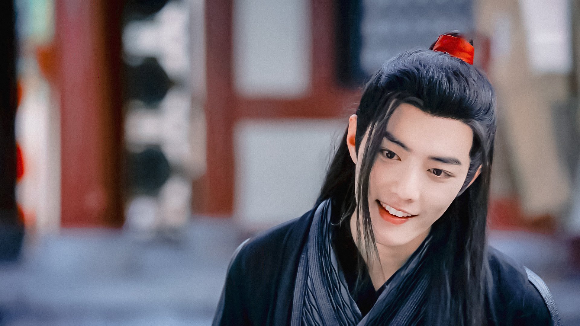 俄罗斯黑熊闯入城市致命事件引关注,俄罗斯黑熊犬