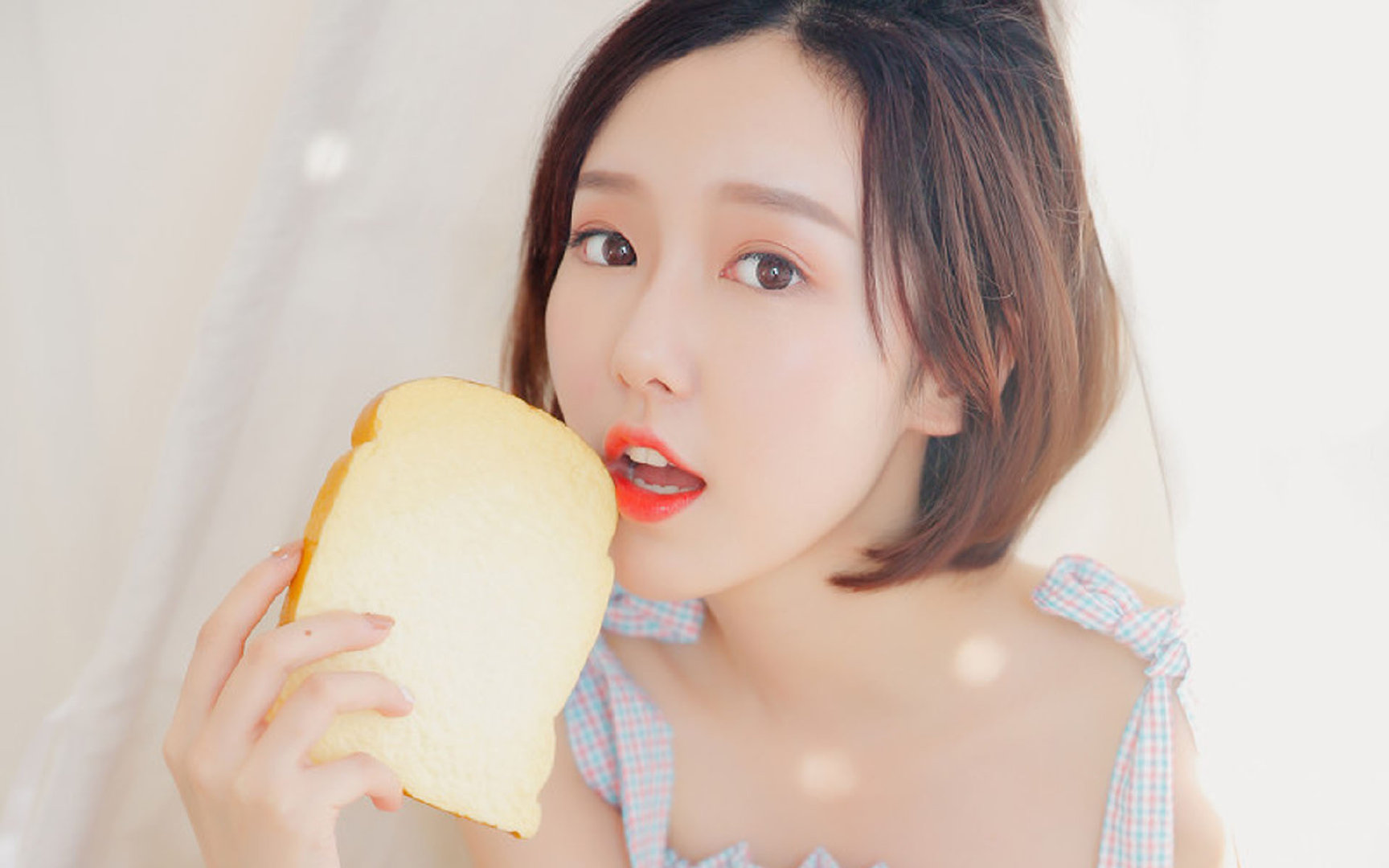 凯恩重返热刺，顶薪签约破260球传奇，凯恩受伤之后热刺战绩